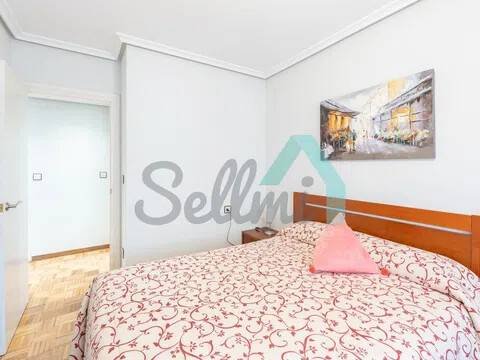Piso de 72 m² en Oviedo