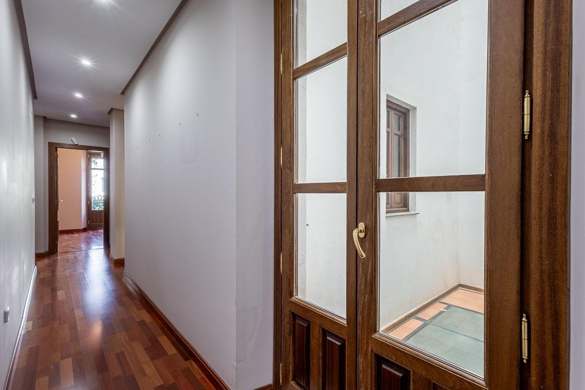 Piso de 140 m² en Granada