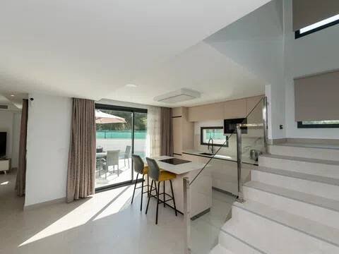 Casa de 260 m² en San Juan de Alicante
