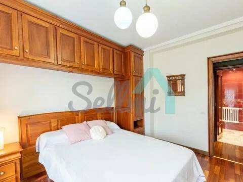 Piso de 122 m² en Oviedo