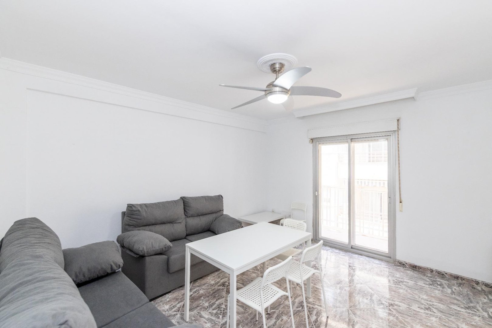 Piso de 98 m² en Granada