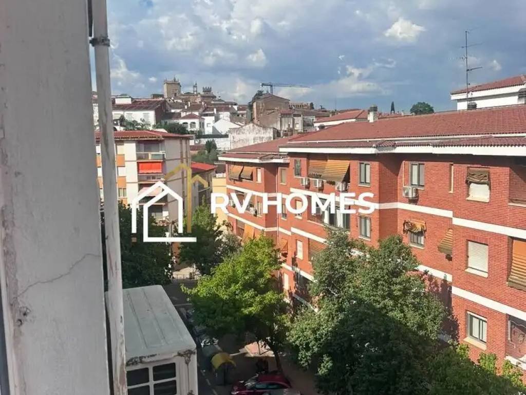 Piso de 95 m² en Cáceres