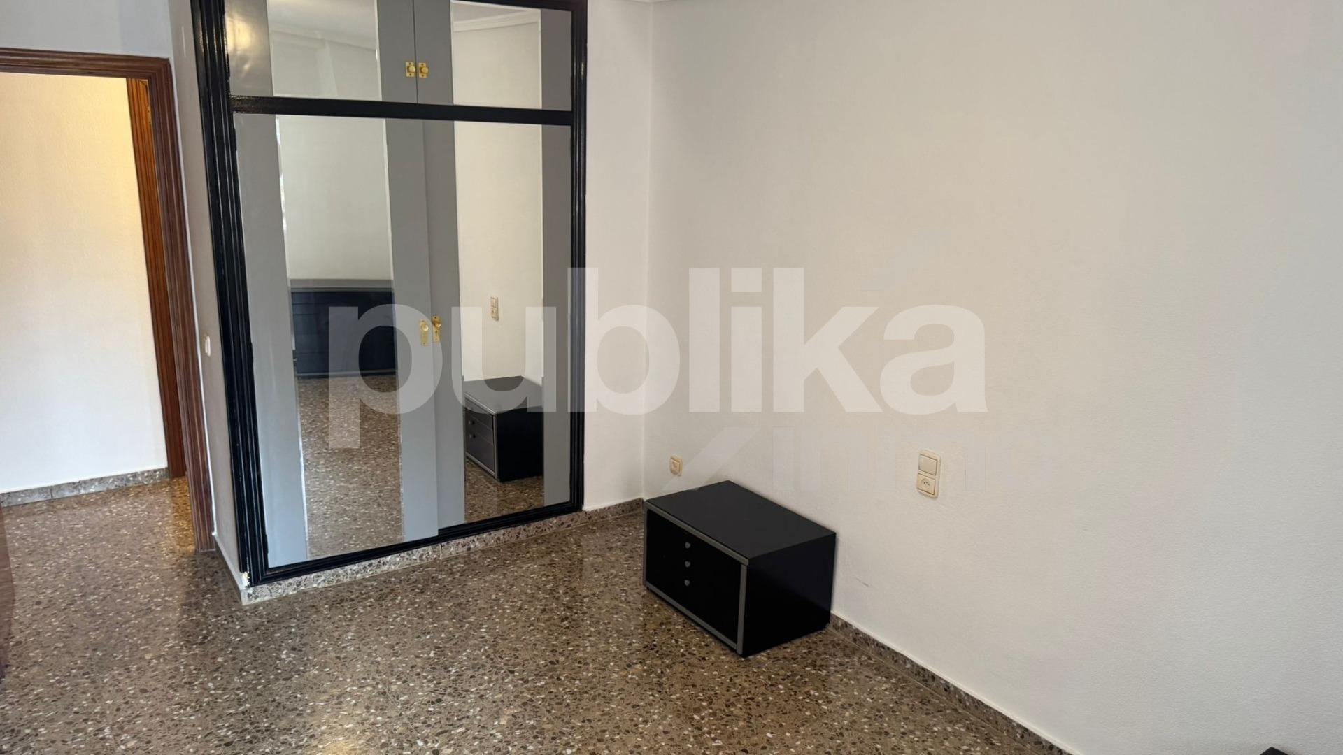 Pis de 98 m² a Xixona
