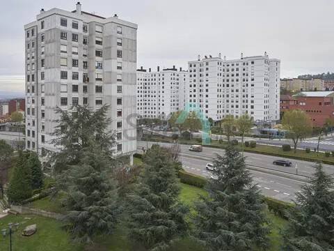 Wohnung 90 m² in Oviedo