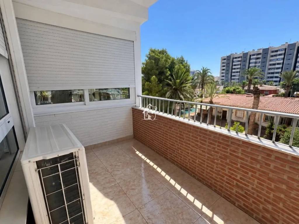 Piso de 90 m² en Torrevieja