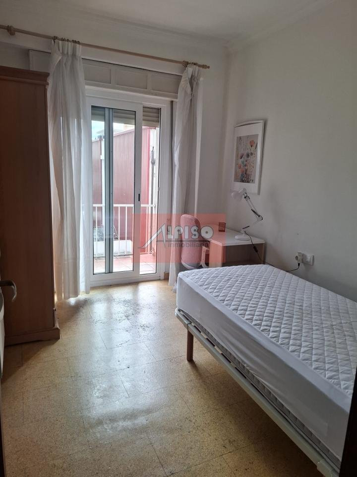 Piso de 85 m² en Ourense