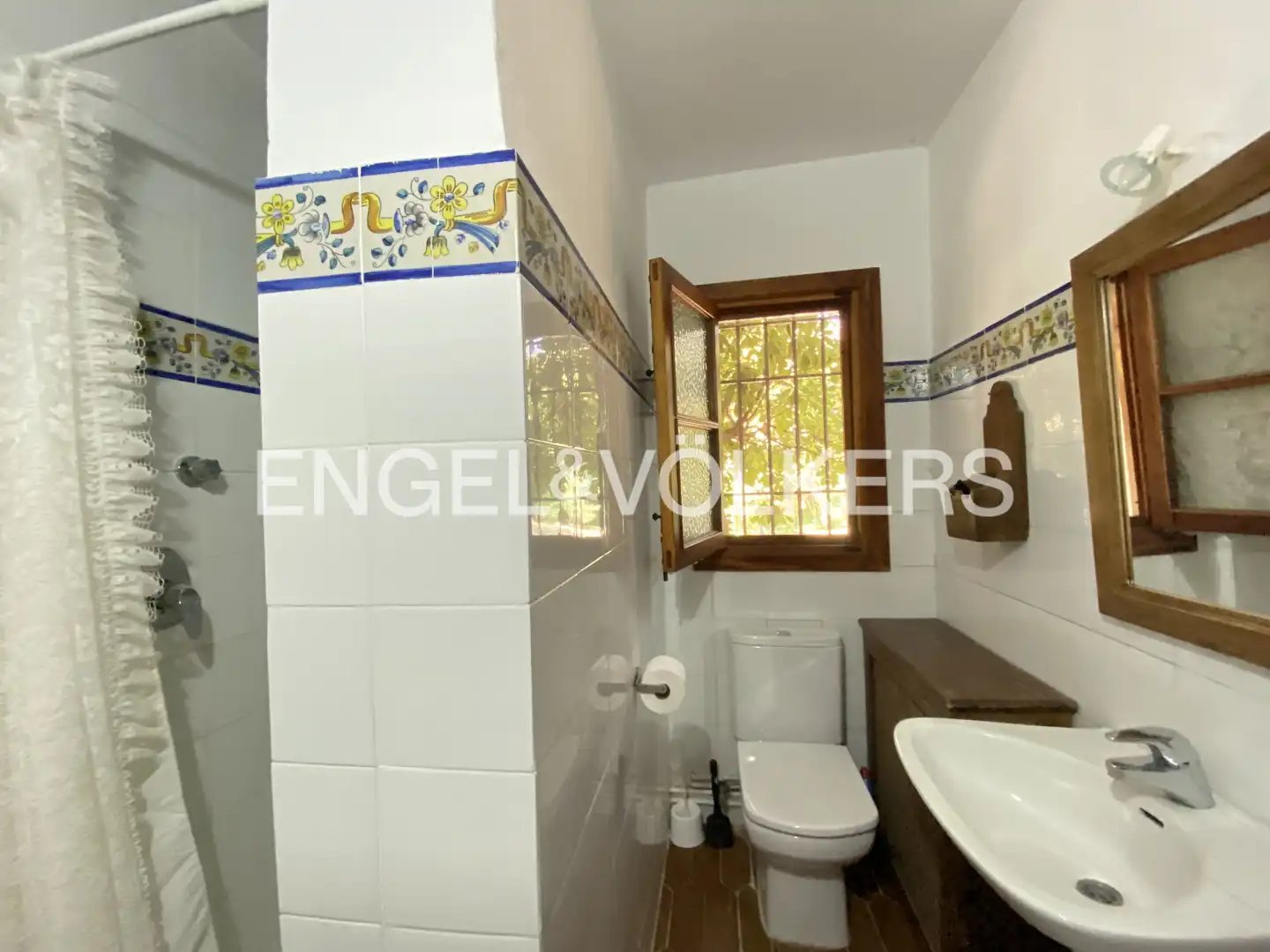 Appartement 380 m² à Nàquera / Náquera