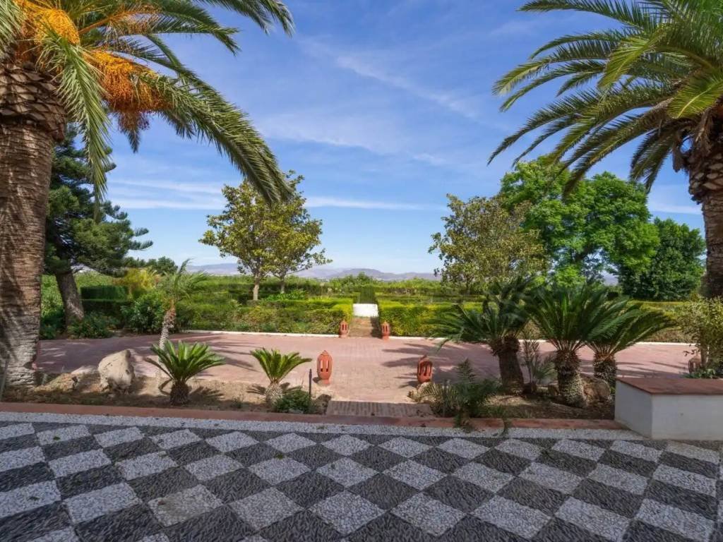 Casa de 325 m² a Alhaurín el Grande