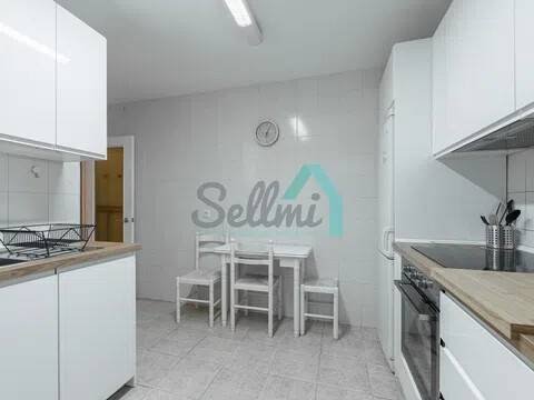 Piso de 84 m² en Oviedo
