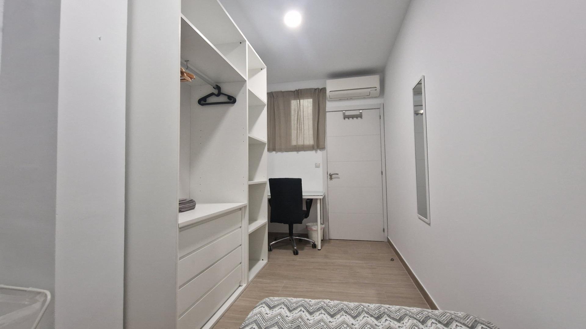 Quarto 15 m², Málaga