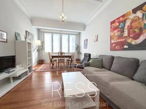 Pis de 136 m² a Sant Sebastià