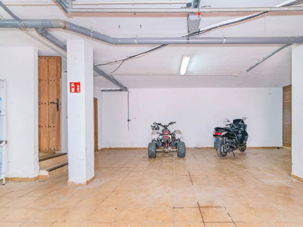 Casa de 350 m² en Las Gabias