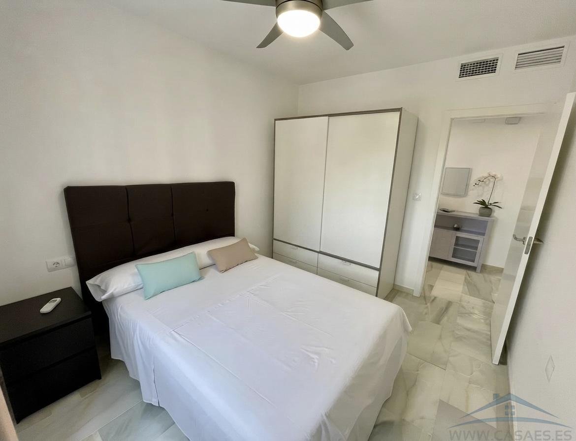 Piso de 135 m² en Roquetas de Mar