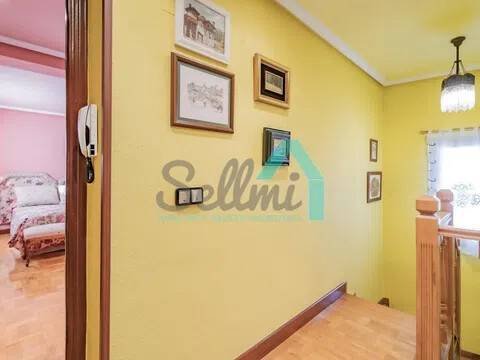 Piso de 125 m² en Oviedo