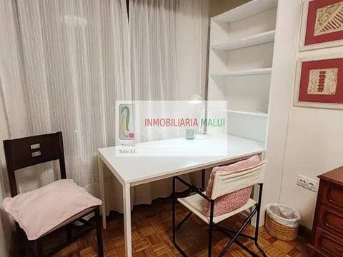 Pis de 94 m² a Oviedo