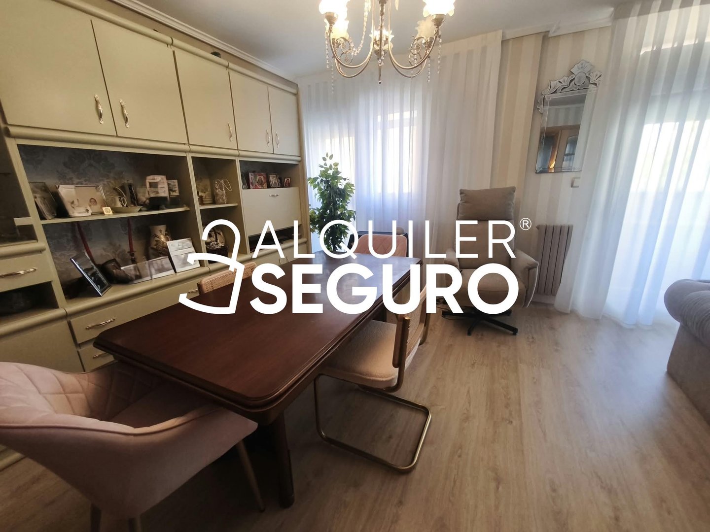 Piso de 140 m² en Zaragoza