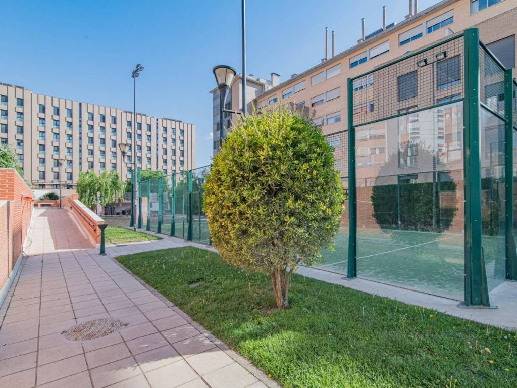 Piso de 101 m² en Granada
