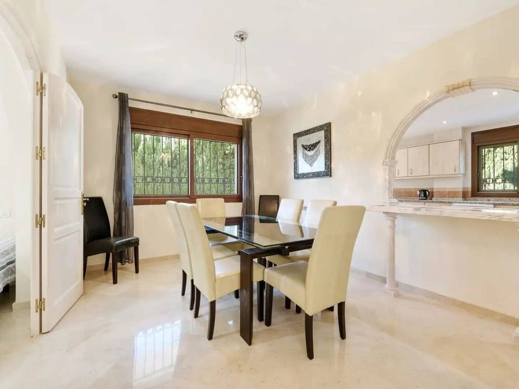 Casa de 337 m² a Estepona