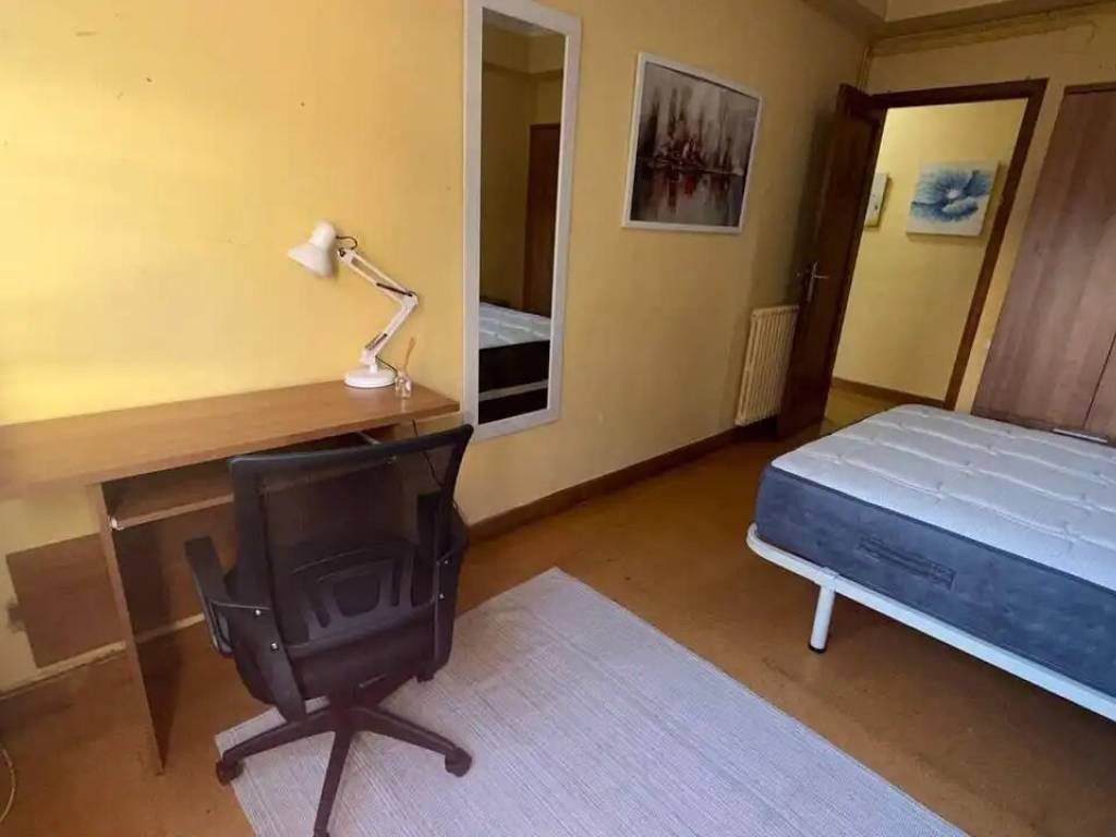 Piso de 95 m² en Ourense