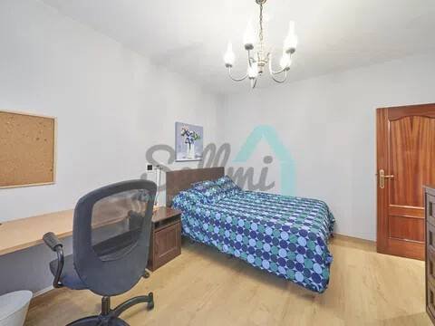 Piso de 84 m² en Oviedo