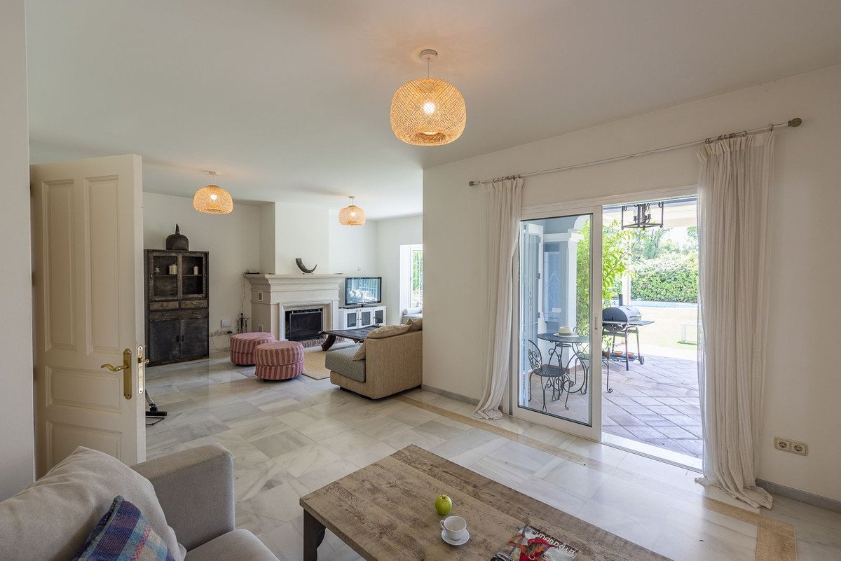 Casa de 319 m² en Estepona