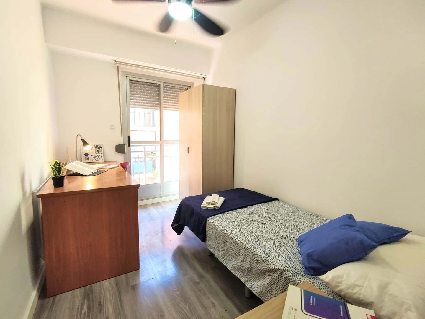 Habitació de lloguer, Burjassot