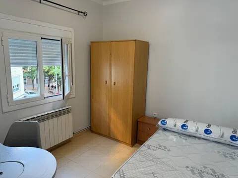 Habitación 140 m², Lérida