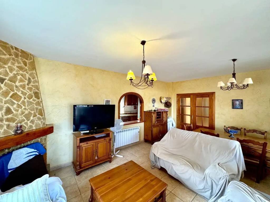 Casa de 150 m² en Jacarilla