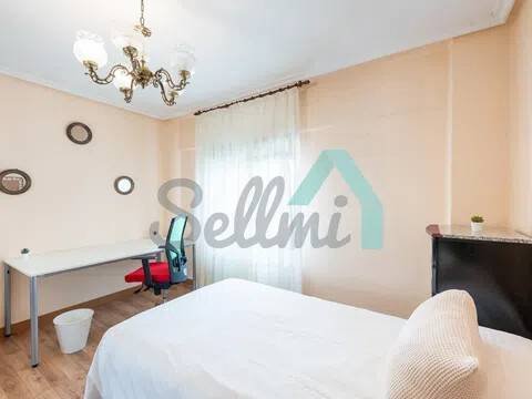 Piso de 75 m² en Avilés