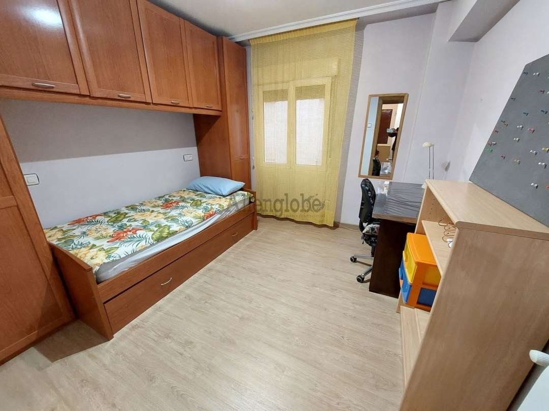 Piso de 108 m² en Oviedo