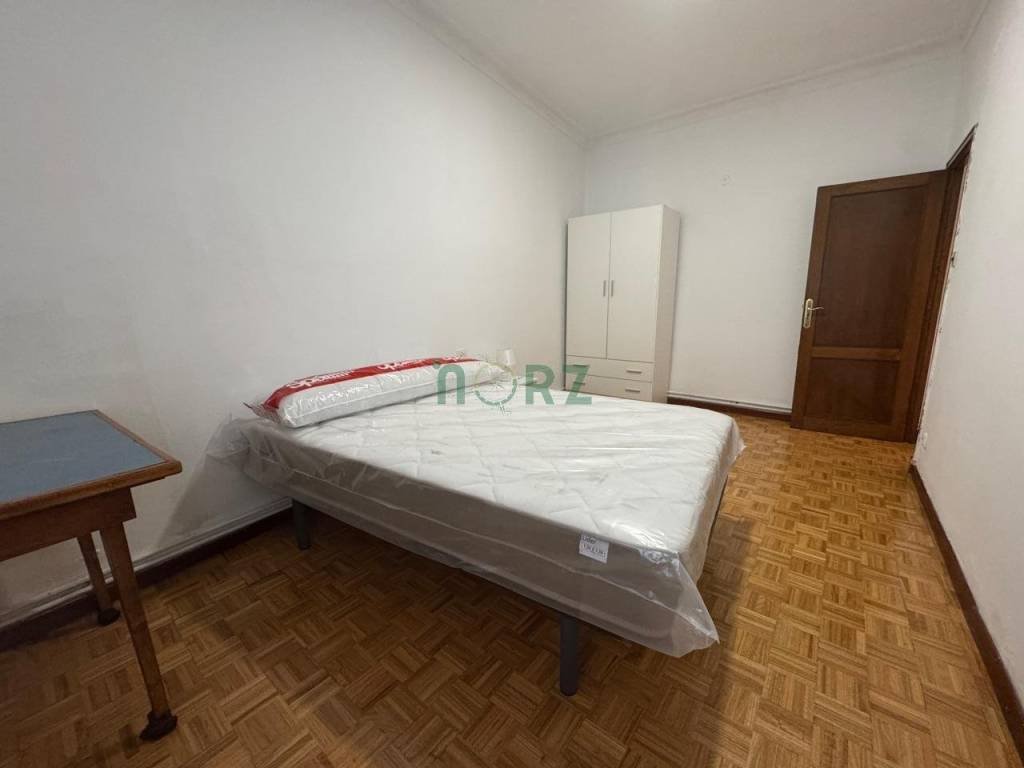 Habitación 112 m², Ourense
