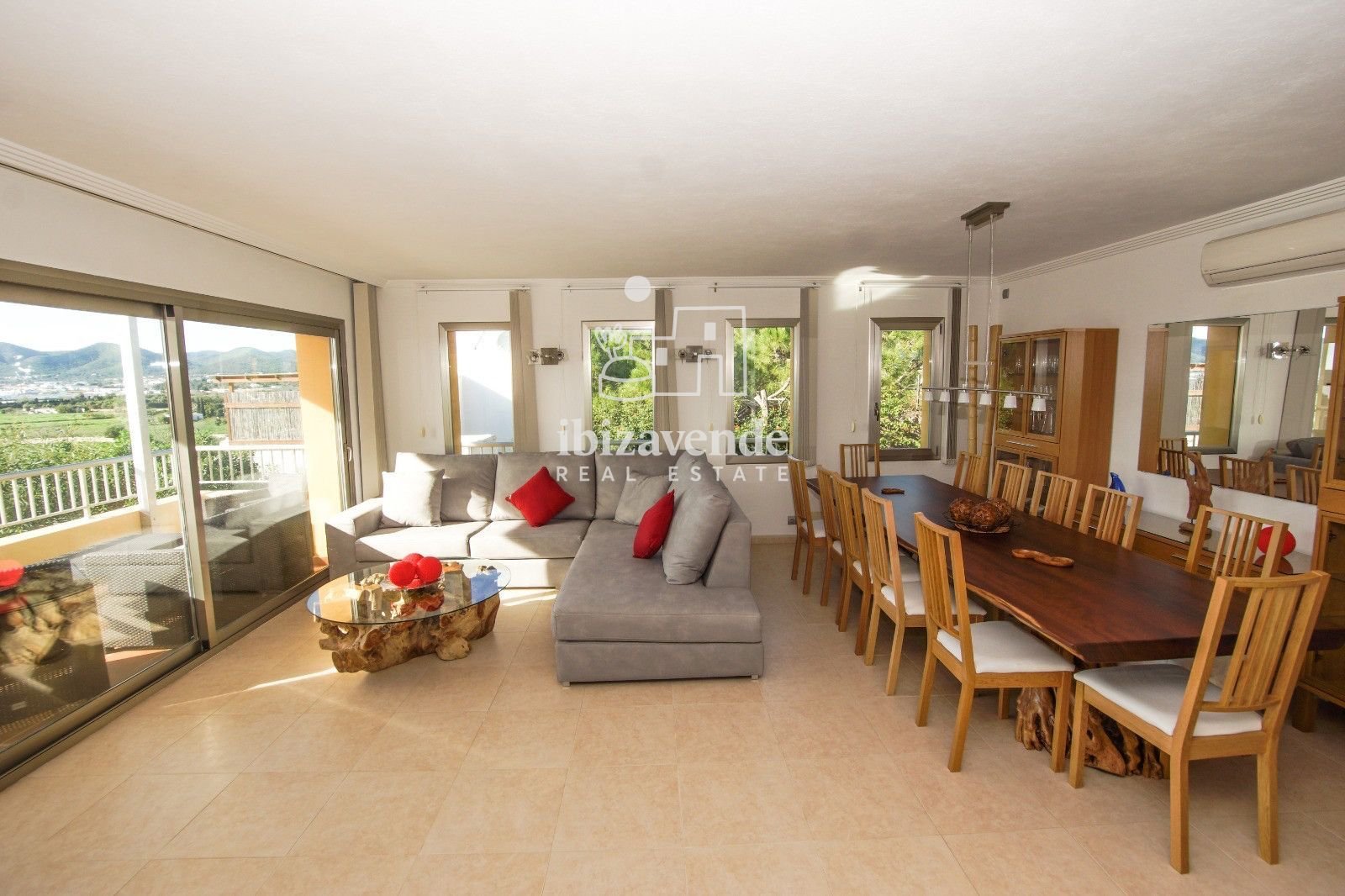 Haus 600 m² in Santa Eulària des Riu