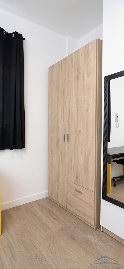 Zimmer 90 m², Almería