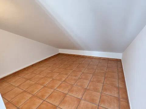 Pis de 80 m² a Oriola