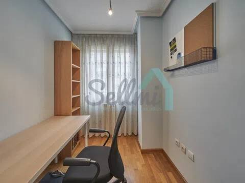 Piso de 48 m² en Oviedo