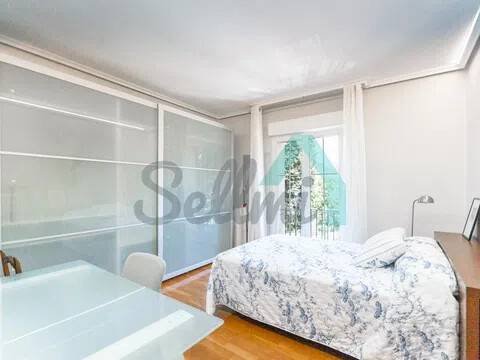 Piso de 104 m² en Oviedo