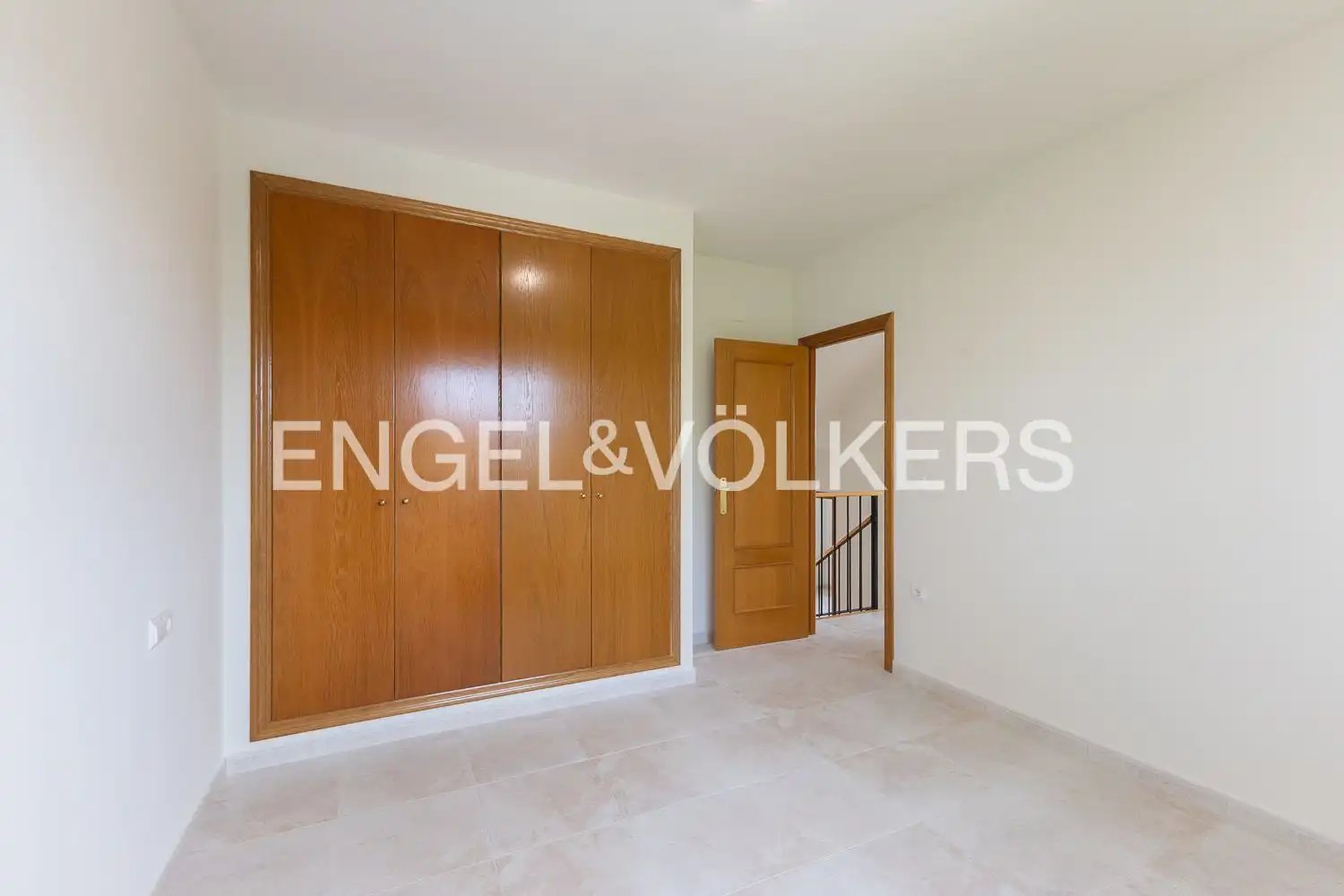 Casa de 250 m² a Riba-roja de Túria