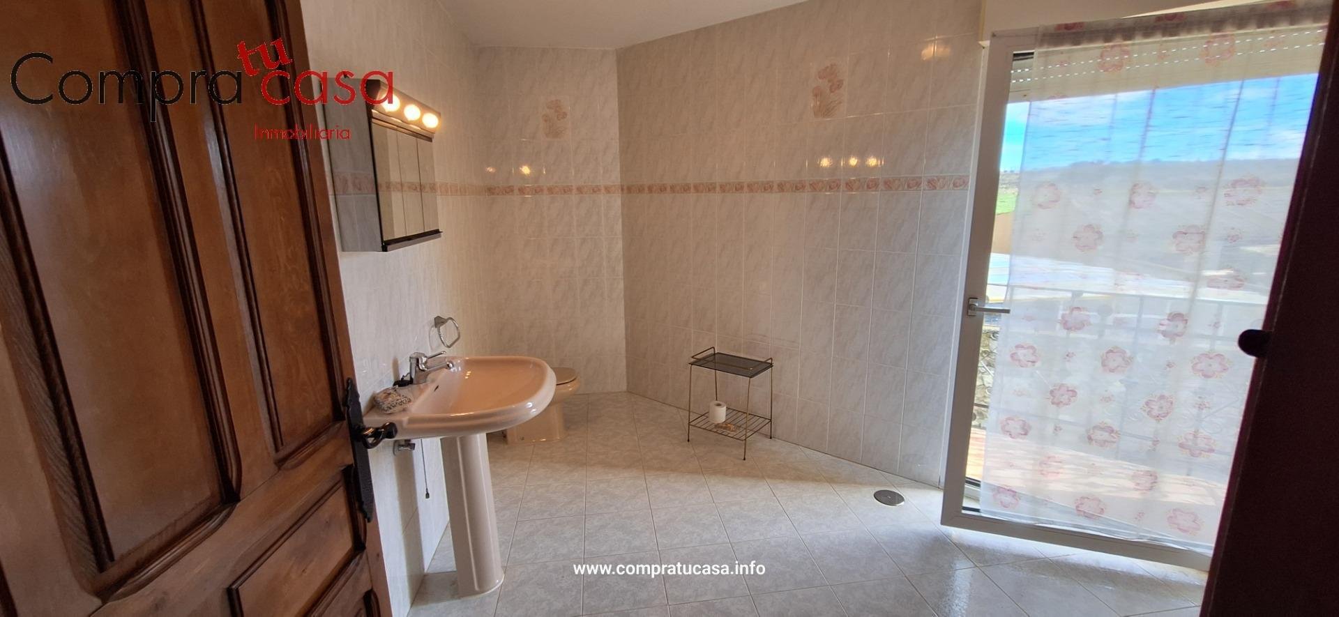 Casa de 561 m² a Espirdo