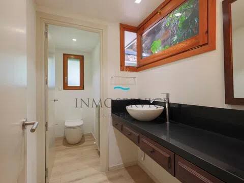 Casa de 500 m² a Sant Cugat del Vallès