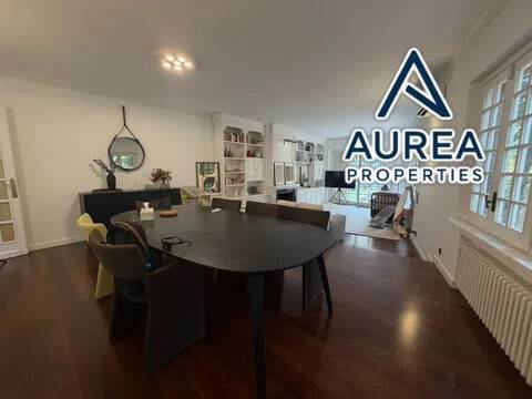Haus 357 m² in Esplugues de Llobregat