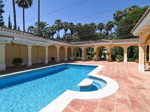 Casa de 971 m² en San Roque