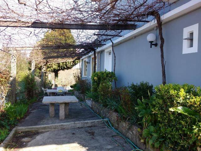 Casa de 500 m² en Oroso