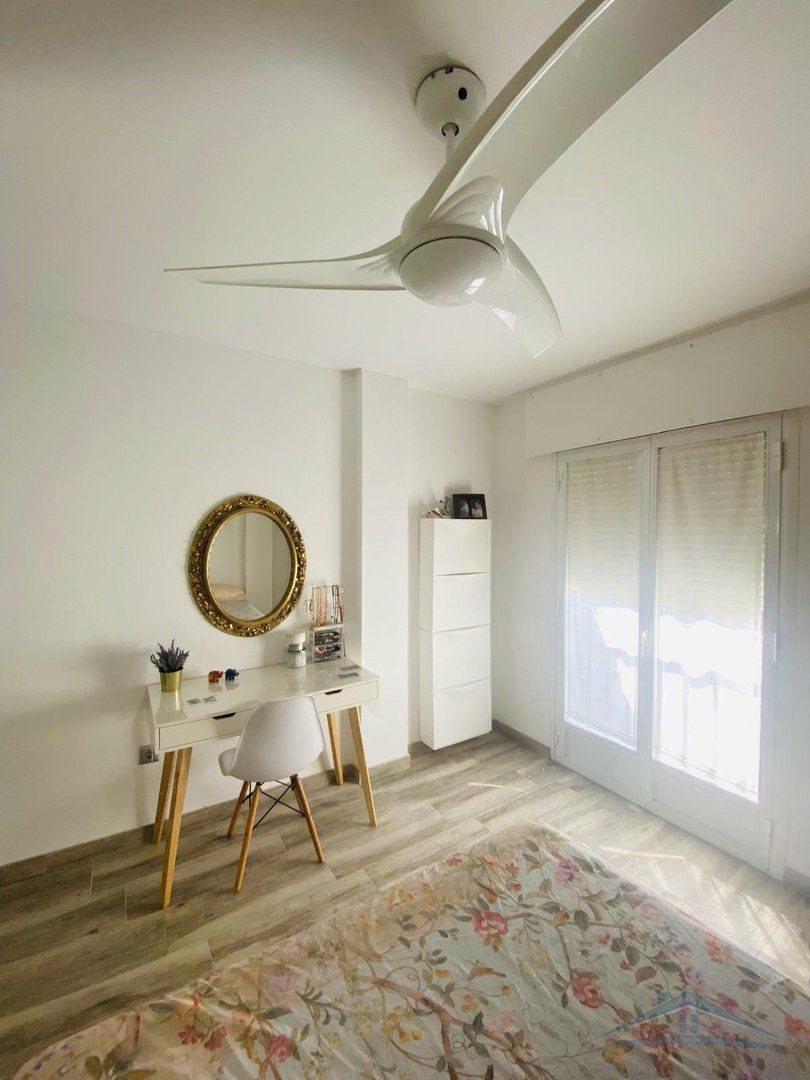 Piso de 130 m² en Roquetas de Mar