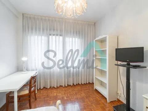 Piso de 107 m² en Oviedo
