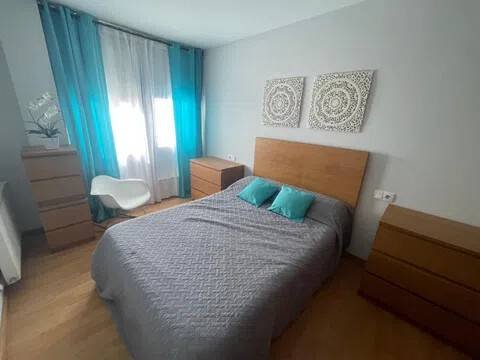 Piso de 83 m² en Oleiros