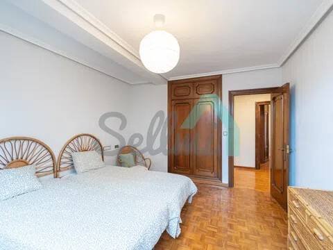 Piso de 107 m² en Oviedo