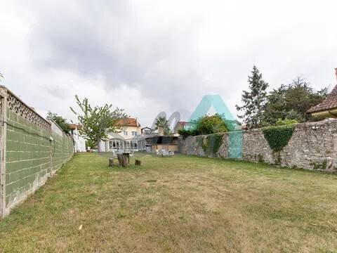 Casa de 345 m² en Gijón