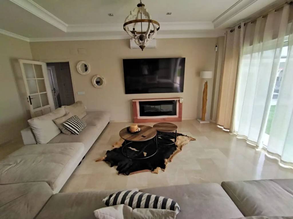 Будинок 160 м² у Chiclana de la Frontera