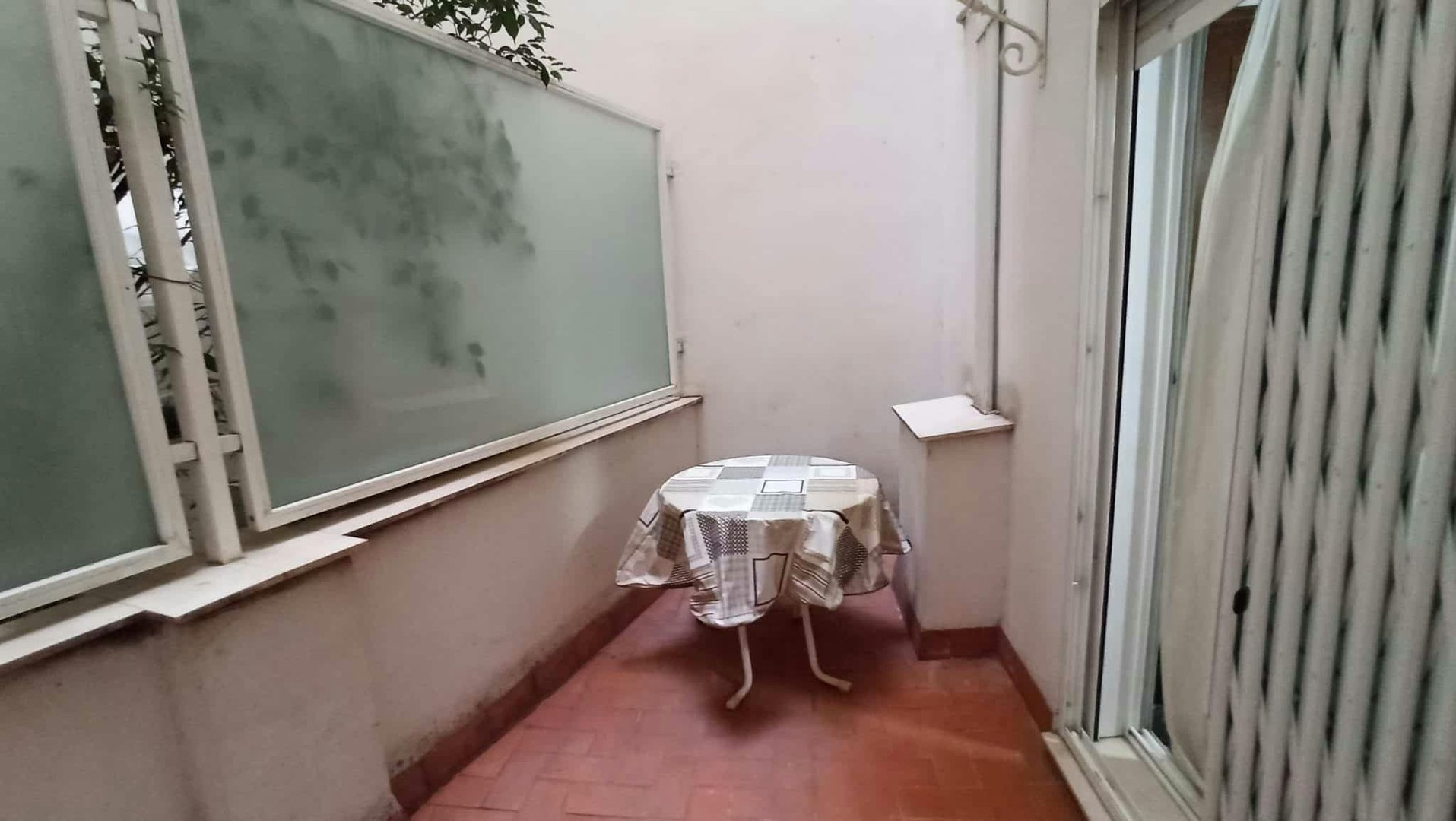 Habitació de lloguer, Aielo de Malferit