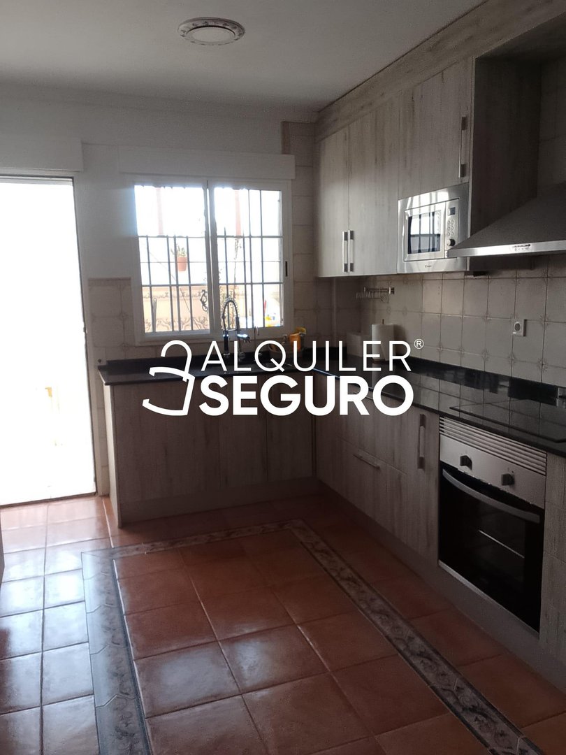 Casa de 305 m² en Alcantarilla